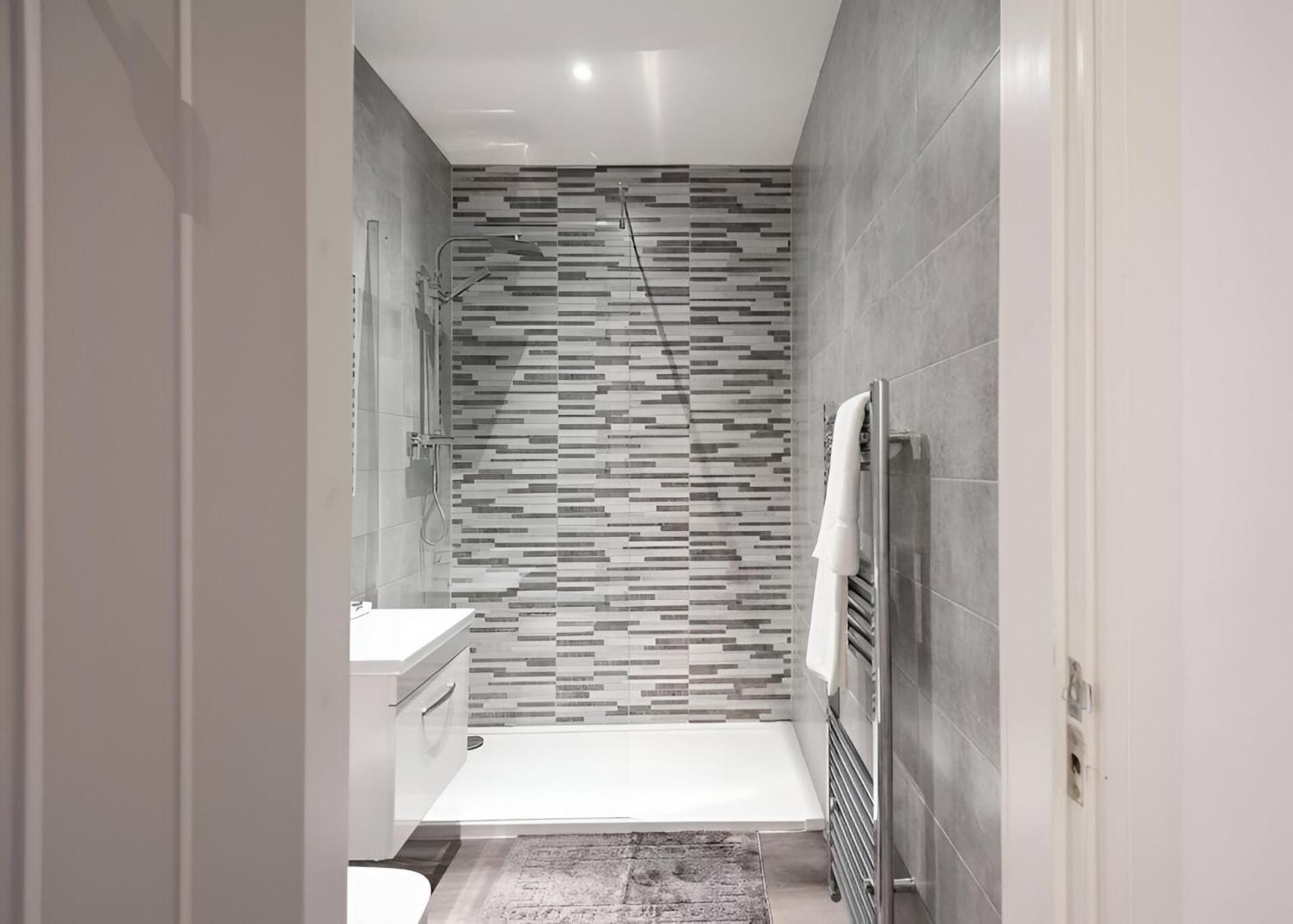 베리 Cozy Vibes Refined 2Br Flat 아파트 외부 사진